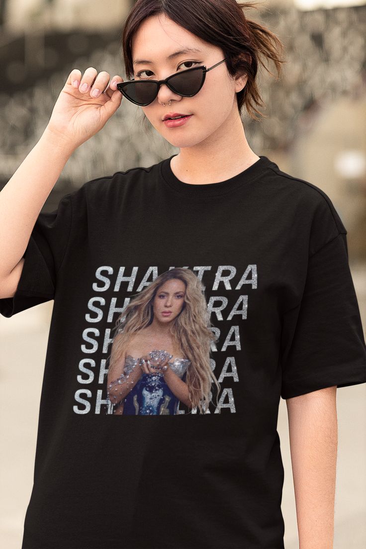 Remera Shakira Max