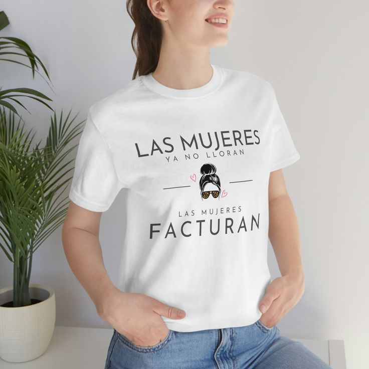 Remera Shakira Las Mujeres no Lloran las mujeres Facturan 3